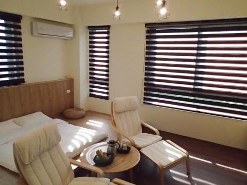 Hualien City Centre House | Meow G Cafe Hostel