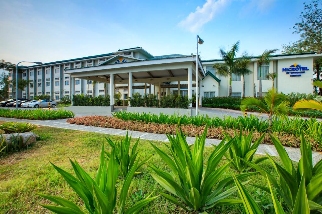 General Santos Hotel | Microtel by Wyndham General Santos
