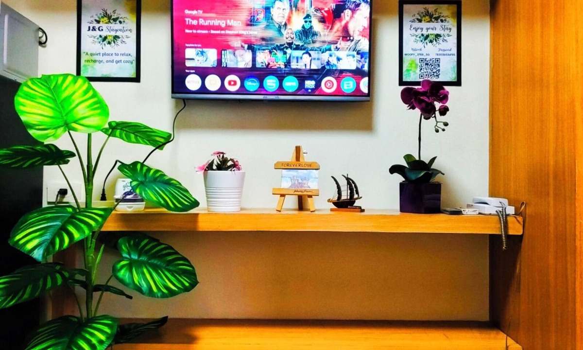 Barangay 76 Condo | MOA Staycation Amenity view Escape @ Shell residence