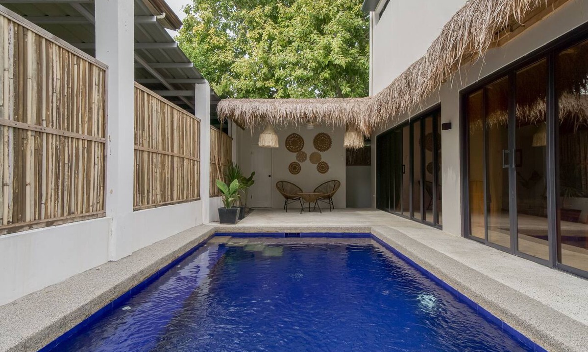 Bacnotan House | Modern 3-Story Luxury Villa 2-Min Walk to Beach & Private Gate
