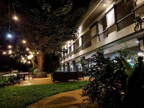 Tanay Hotel | Momarco Forest Cove