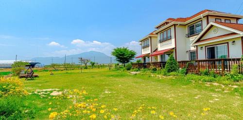 Dongsong House | Moon Rivers