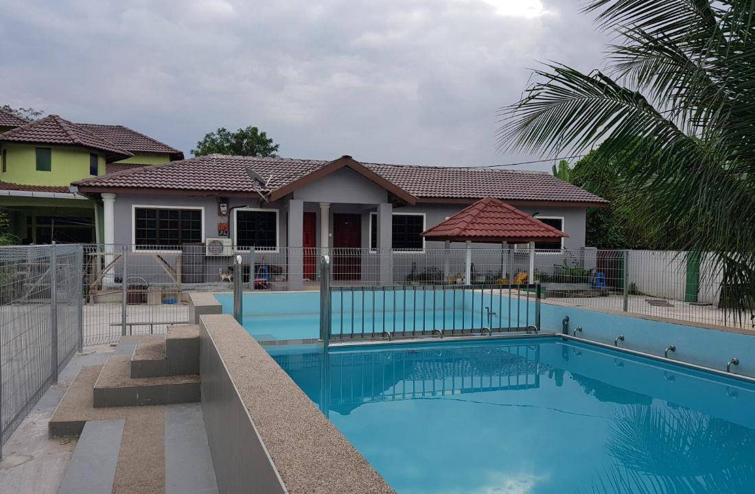Merbau Sempak House | Mri Homestay Sg Buloh - Hs1b - One Bedroom Homestay