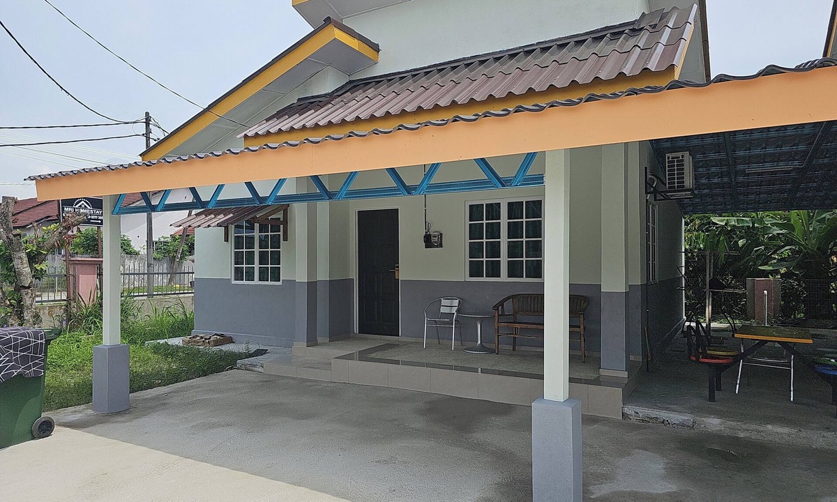 Merbau Sempak House | MRI Residence Sg Buloh - 2Bedrooms/1Bathroom