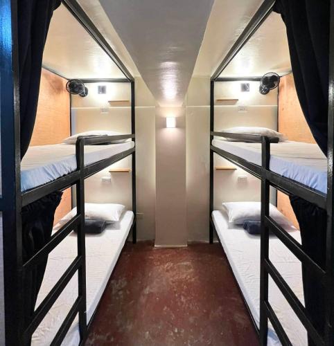 Puerto Princesa City Centre Hostel | MVPods New Modern Pods Hostel near SM Mall City Center