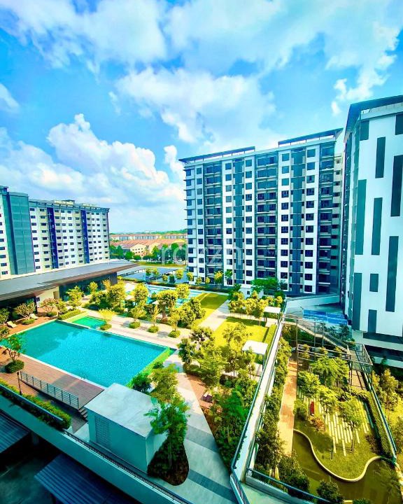 Shah Alam Apartment | New Condo - Free Parking, Wifi, Near SZB & Ikea