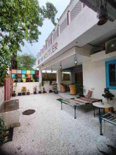 Bani Park Hotel | Ohh Hostler