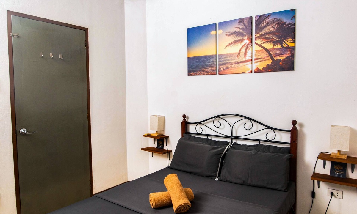 Basdiot Hostel | Ohlala Hostel