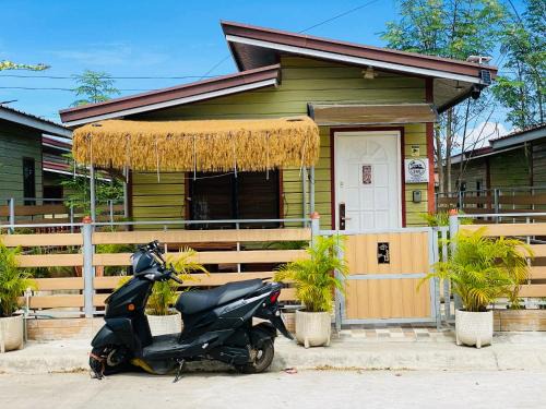 Olango Island House | Olango Island - S&E-1 Tiny Guest House Fully Furnished with Hot Shower, Washer, Wi-Fi, Netflix & King-size Bed