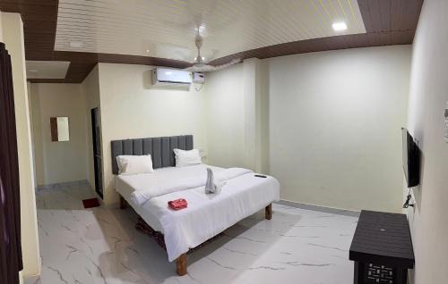 Diveagar Hostel | Om residency