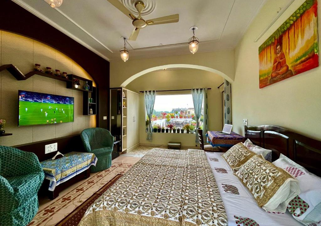Jaipur House | Open Skies
