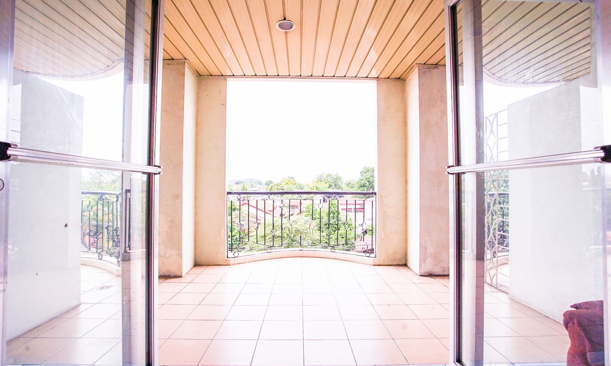Toril Hostel | OYO 192 Tcc Condo - Hostel