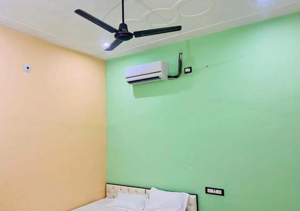 Dadri Hotel | OYO Galaxy Hotel Cafe & Restaurant