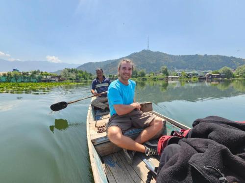 Dal Lake House | Pana 4 Boat House