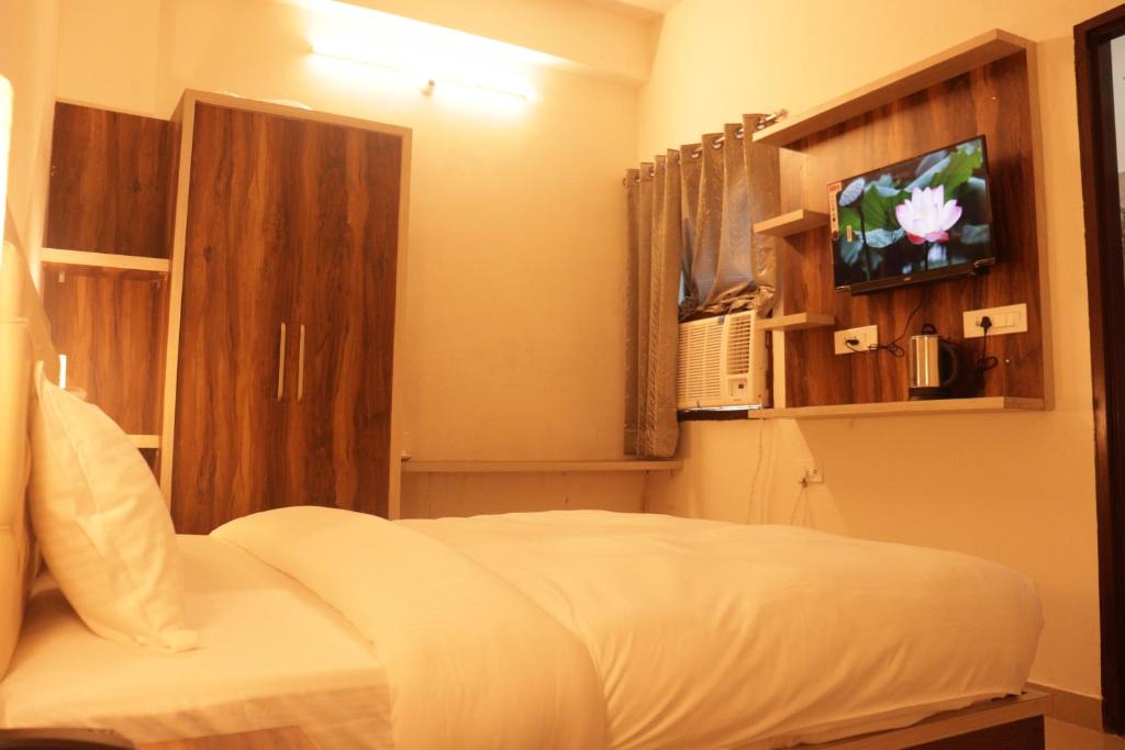 Neemrana Hotel | Paradise Inn