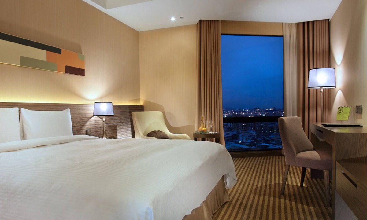 Luzhou Hotel | Park City Hotel Luzhou Taipei