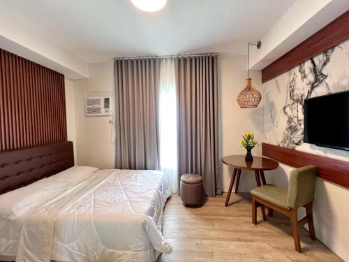 Bantud Hacienda Apartment | Patsy Place - Mesavirre Garden Residences