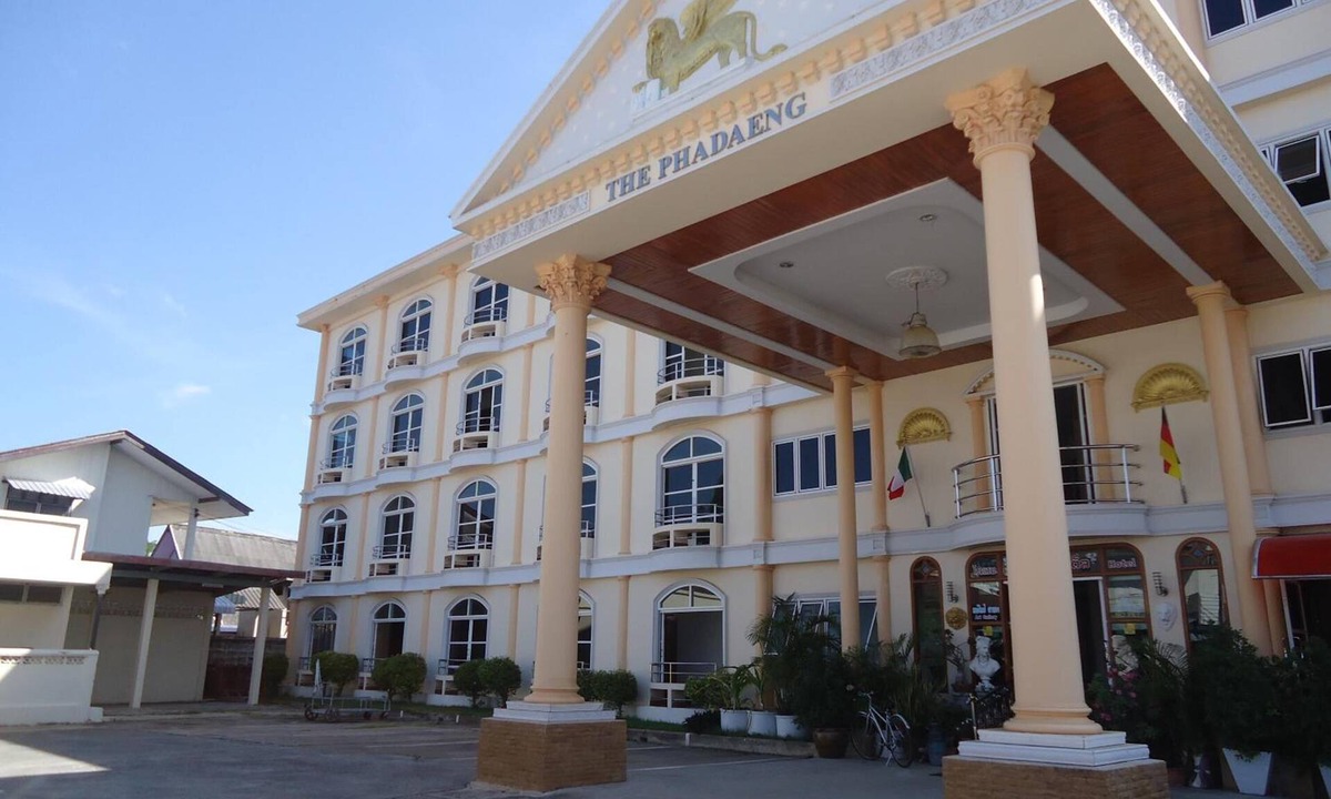 Nai Mueang Hotel | Phadaeng Hotel