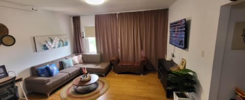 Bacolod Apartment | Phamz Unit