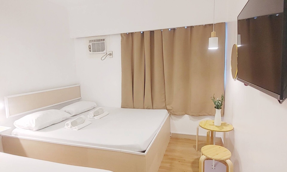Downtown Cebu House | Pierside Inn