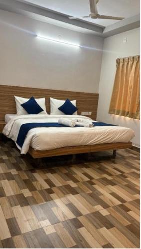Ponneri Hotel | Ponneri Gymkhana Club
