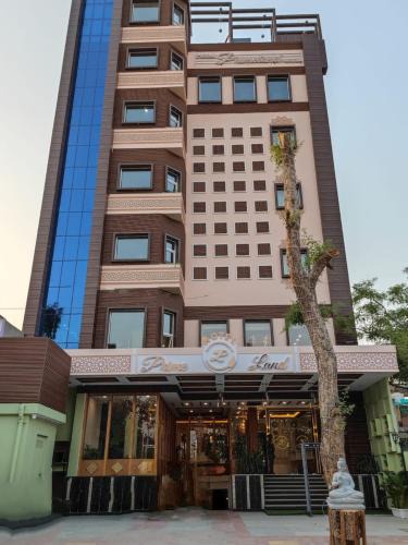Varanasi Hotel | PRIME LAND