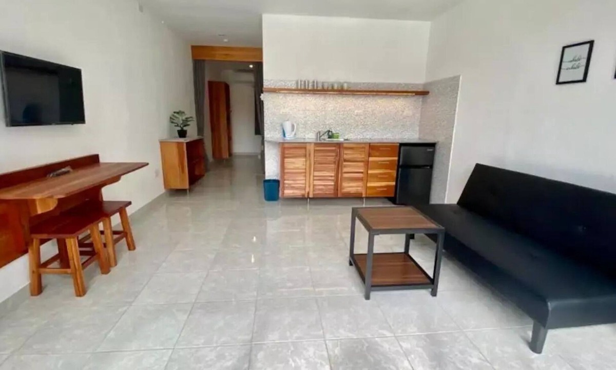 Dauis Apartment | Private Apartment with a big swimming pool