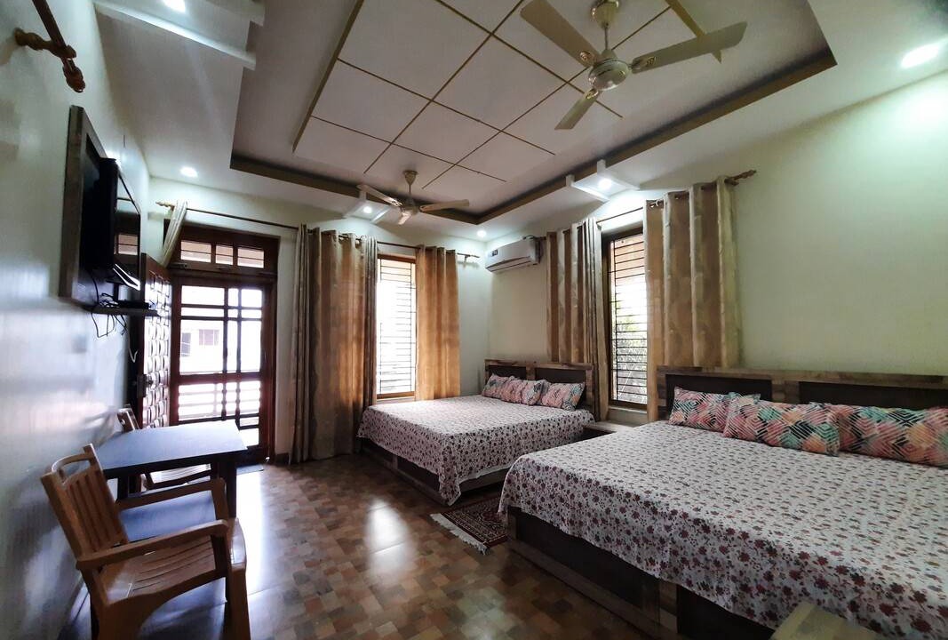 Haldwani Resort | Private room ∙ 5 guests