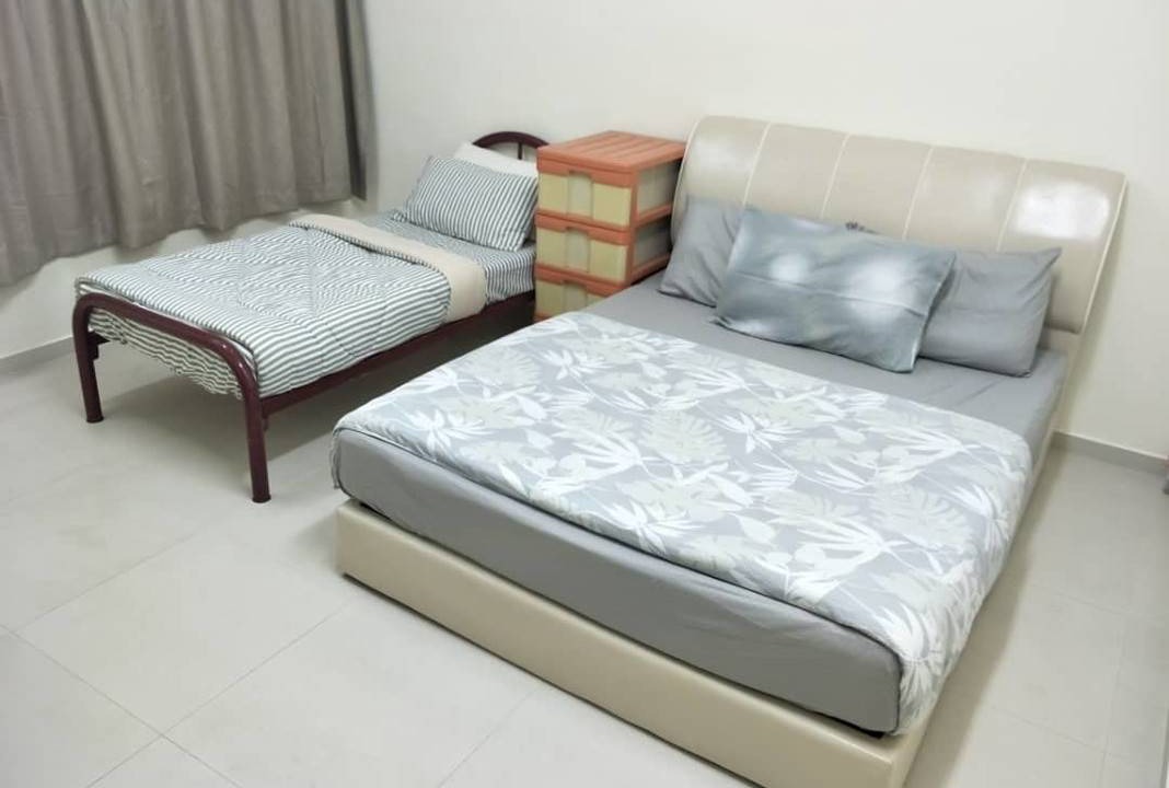 Bandar Sungai Long Resort | Private room ∙ 3 guests