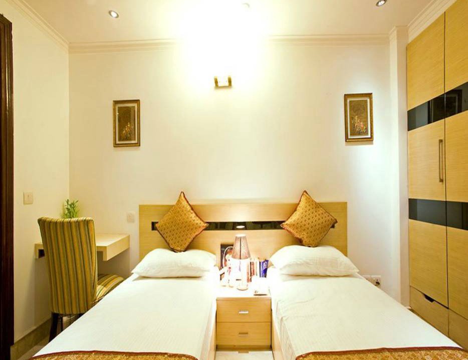 Defence Colony Resort | Private room ∙ 2 guests