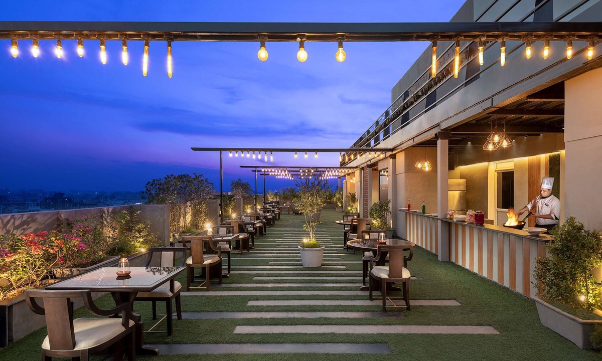 Ellis Bridge Hotel | Radisson Blu Hotel Ahmedabad