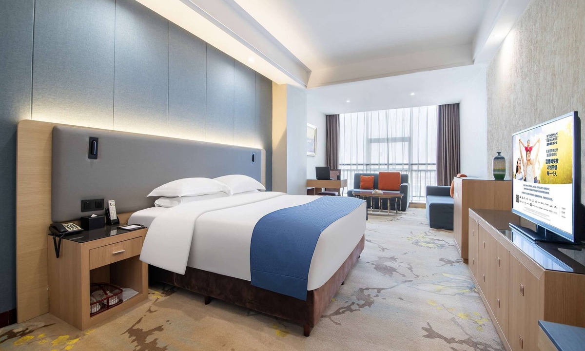 Lanshan District Hotel | Ramada Linyi North