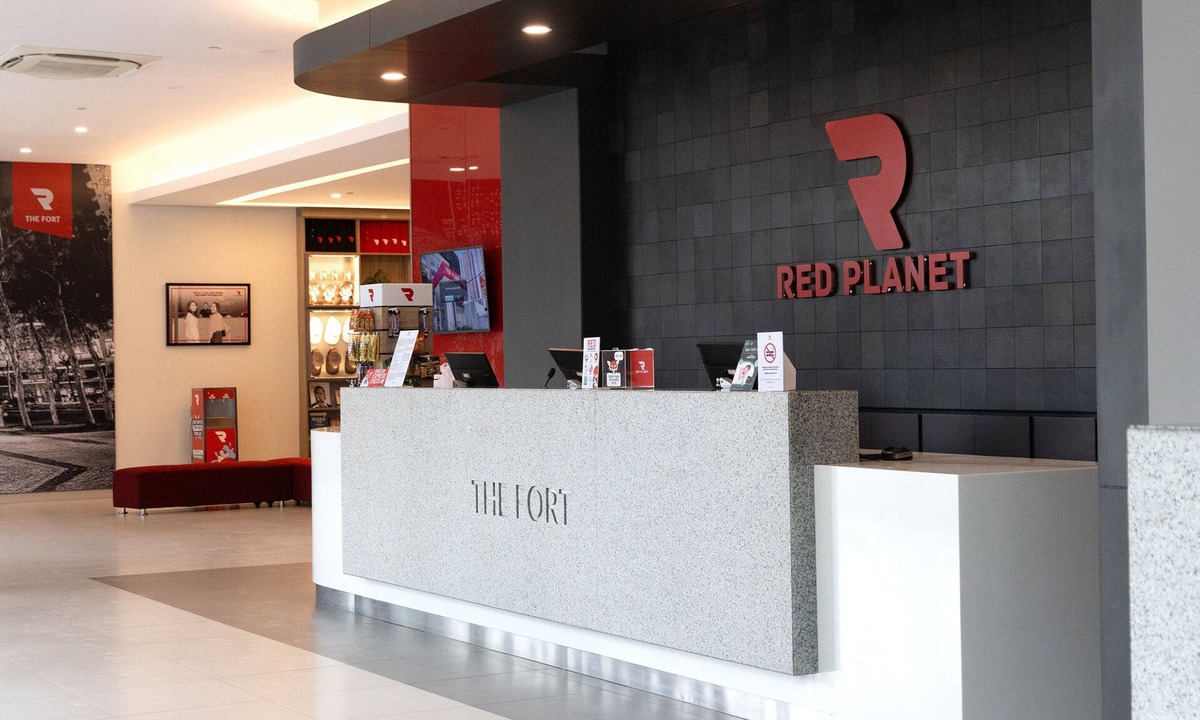 Bonifacio Global City Hotel | Red Planet BGC The Fort