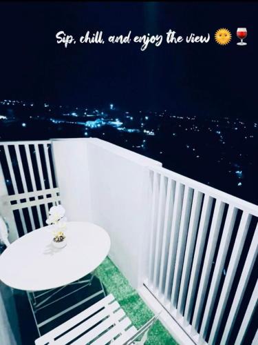 Bantud Hacienda Apartment | Reflective Woodscape- 1 Bedroom with Balcony