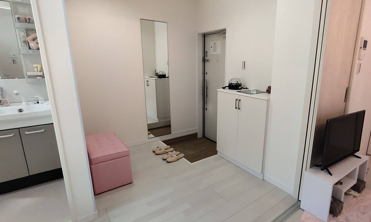 Nishinari Apartment | Romantic style apartment