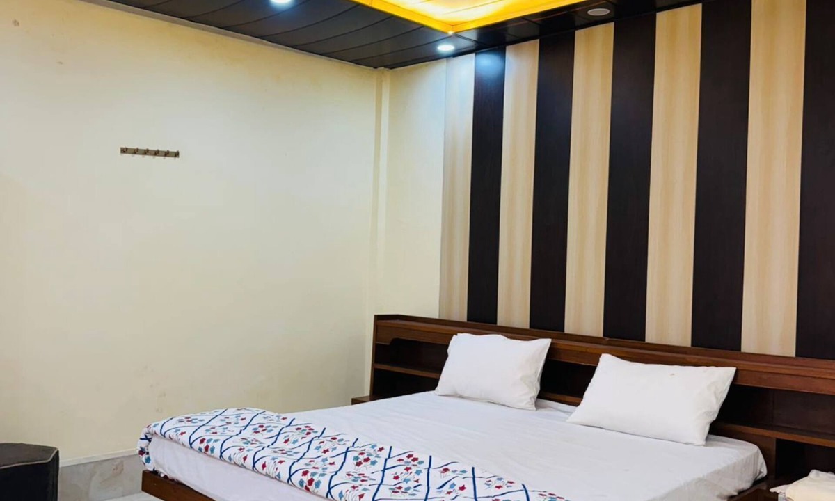 Gurugram Villa | Royal green farm stay