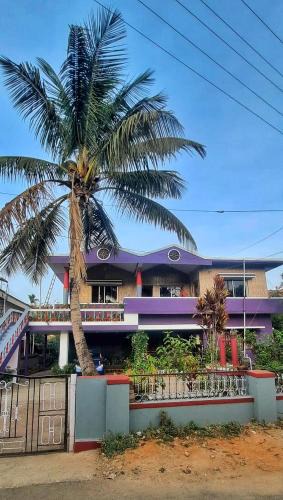 Stuart Hill House | Royal Palm Homestay