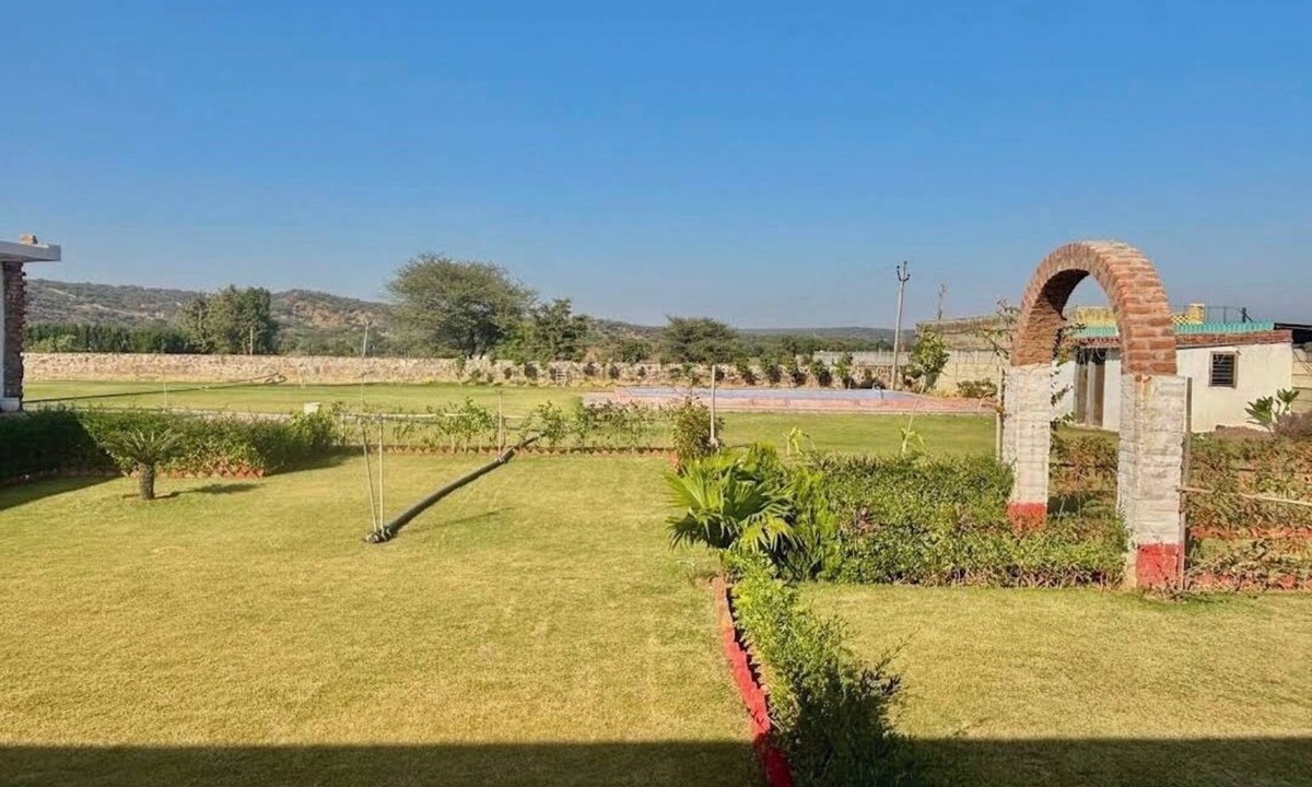Gurugram Villa | Royal stay farm house