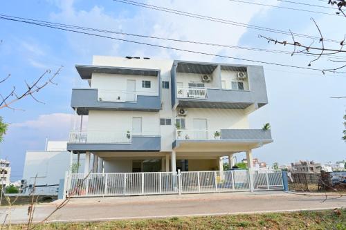 Mysore Hotel | RR Service Apartment