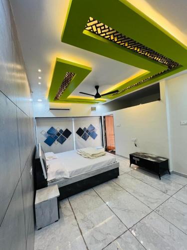 Rajpipla House | Rudraksh Homestay