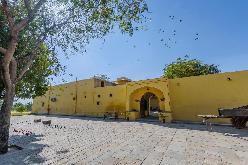 Chaksu Villa | SaffronStays Jaipura Garh, Jaipur