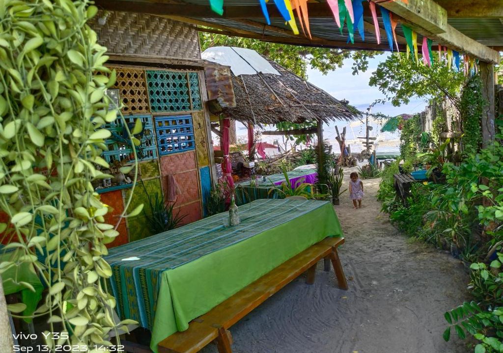Pamilacan Island Bed & Breakfast | Shirley's Cottage - Pamilacan Island