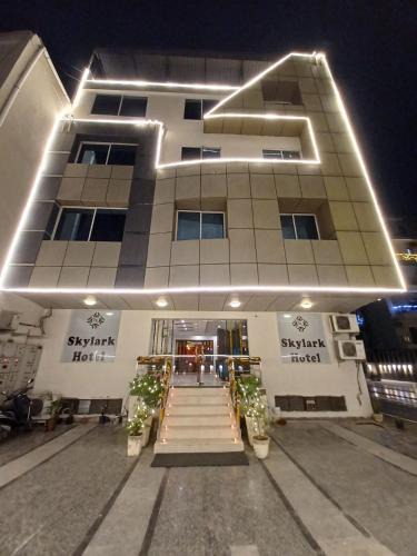 Sector 14 Hotel | Skylark Hotel by Gabrian Hotels