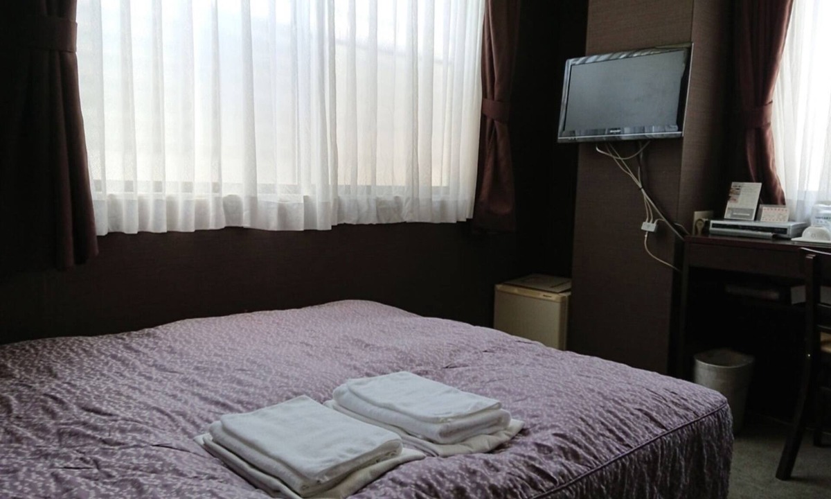 Abeno Hotel | Smoking Double bed 24 hours free drink service /Osaka Ōsaka