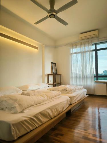 Kampung Puah Seberang Apartment | Spacious 4BR condo near KLCC - Travel with MRT