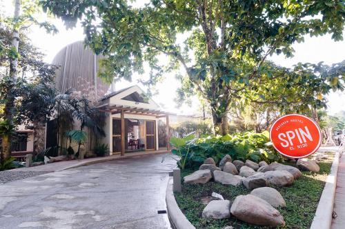 Barangay Buena Suerte Hostel | Spin Designer Hostel - El Nido