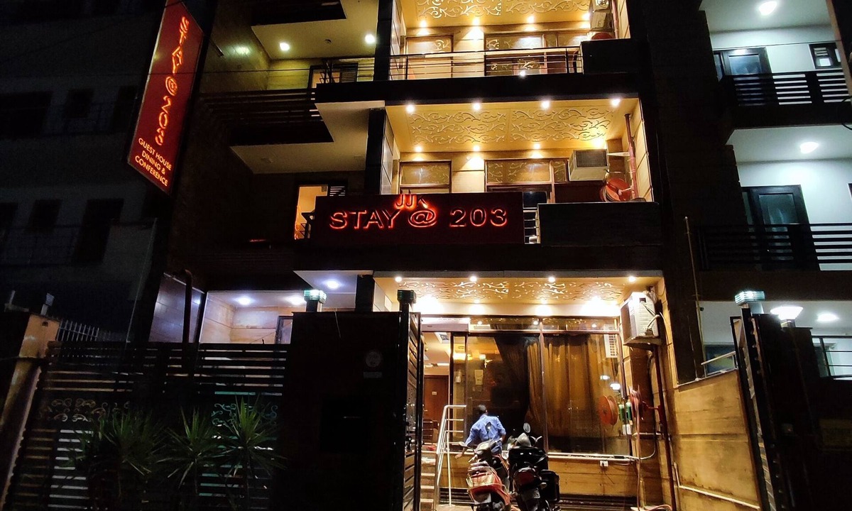 Sector 70 Hotel | Stay At 203