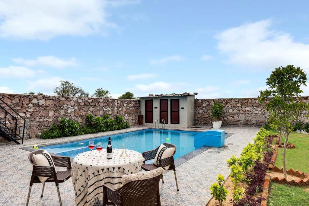 Sanganer House | StayVista's La Villa Farm - Tranquil Retreat with Outdoor Pool, Games & Terrace