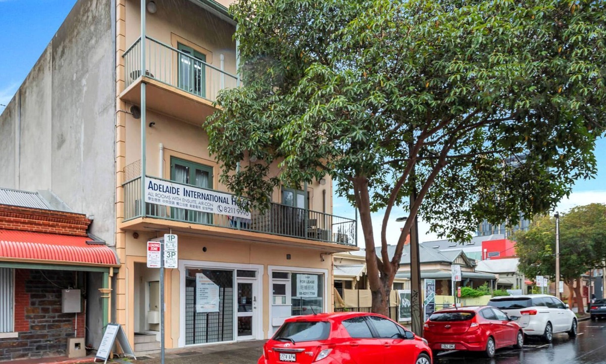 Adelaide Central Business District Hostel | Studio 19 - Wright Lodge