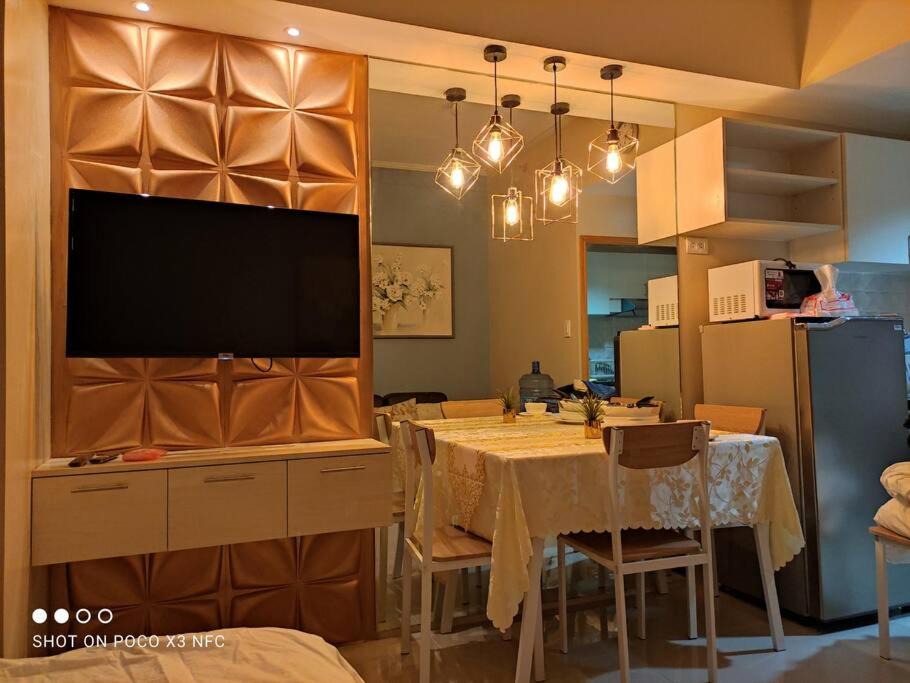 North Reclamation Area Apartment | Studio U Across SM Cebu with kitchen! sunvida 2407